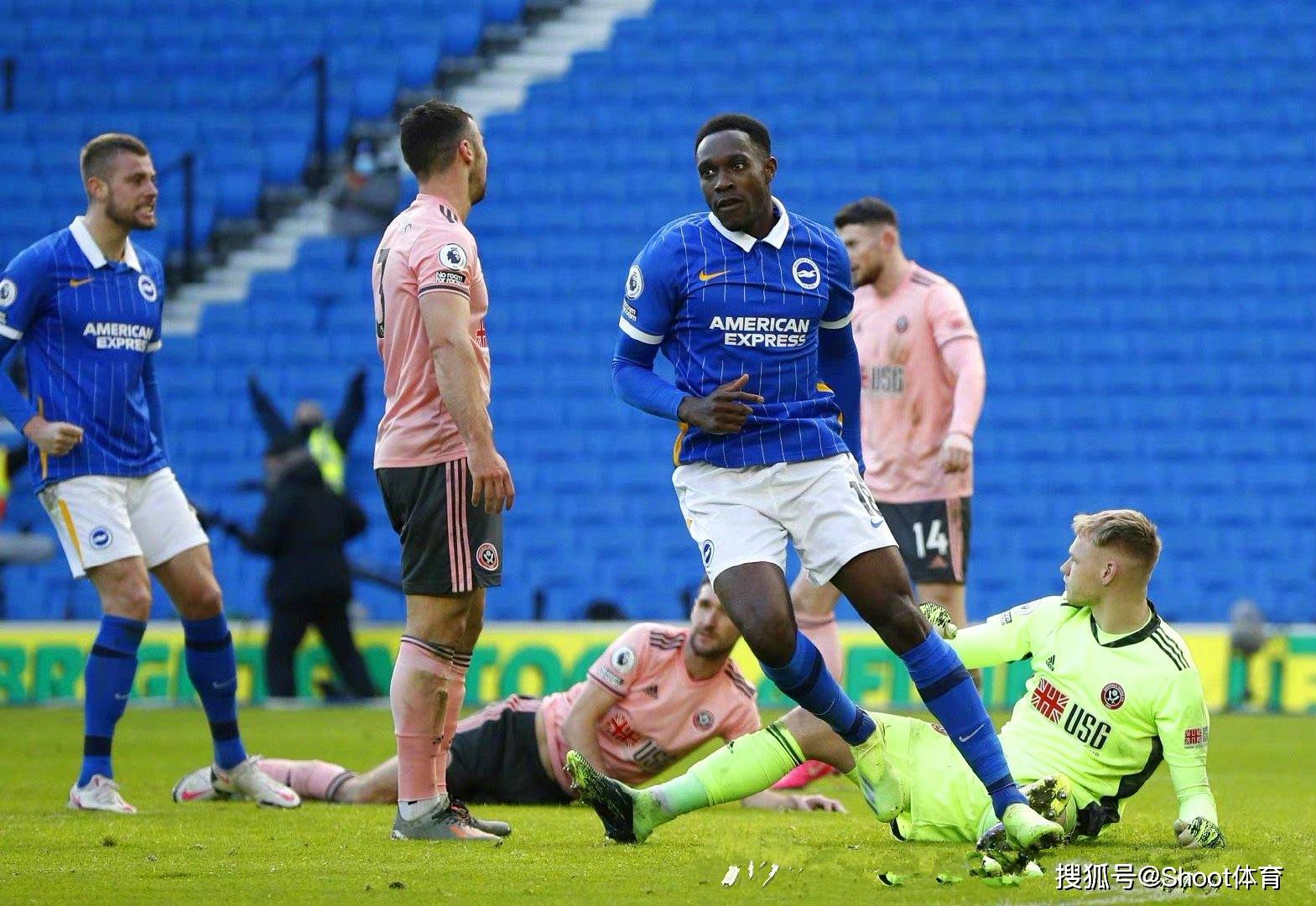 布鲁克林篮网今晨外线爆发，志在英超名次提升，震撼外界，身体对抗强度拉满(布鲁克林篮网队啦啦队)